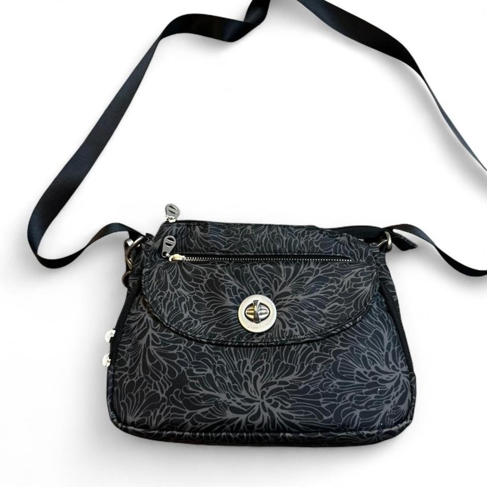 Baggallini Women's Black and Grey Calais Triple Zip Crossbody Bag